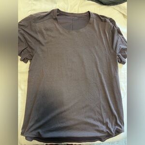 Lululemon Casual Purple T-Shirt